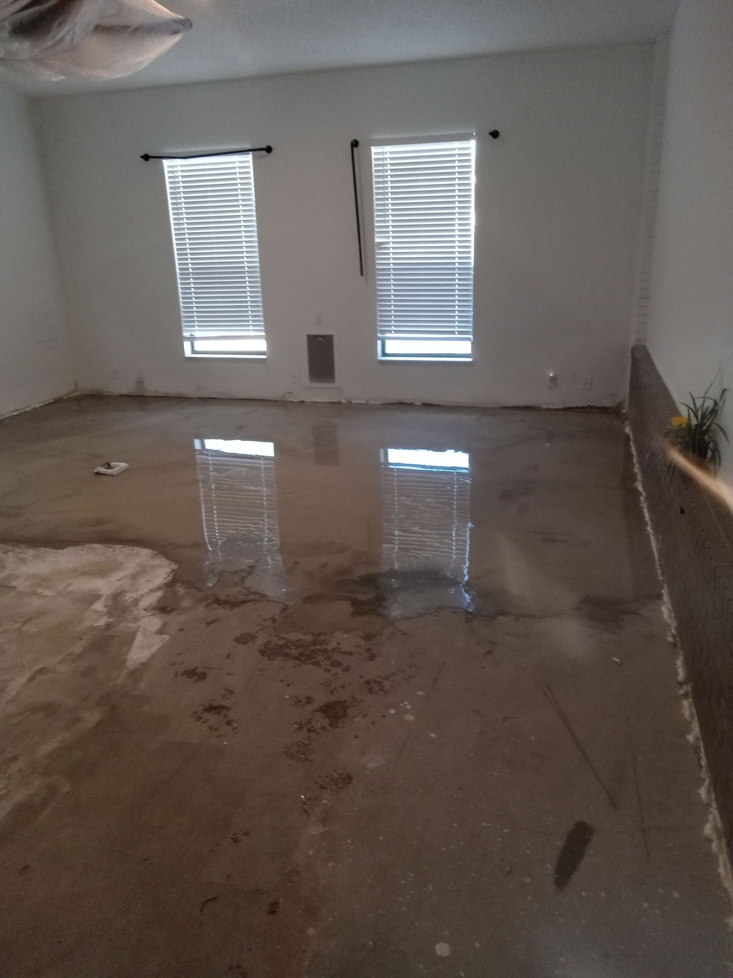 One Stop Restoration showcasing 24/7 Emergency Water Restoration work in Florida. This section 2 image helps visitors understand the service.