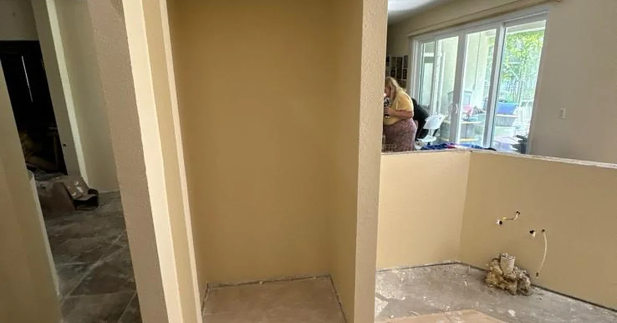 Water Damage Restoration Services services in Leesburg by One Stop Restoration Of Fl